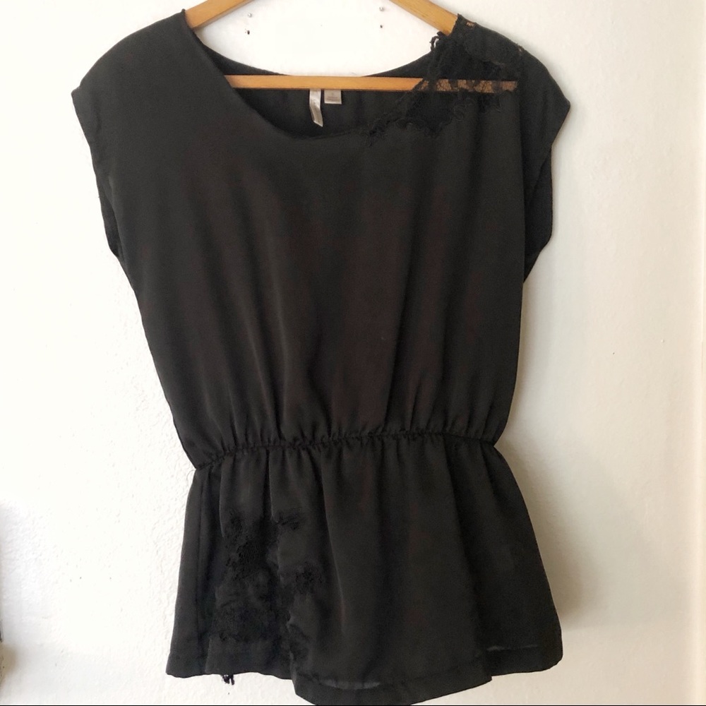 Lauren Conrad Black peplum top
